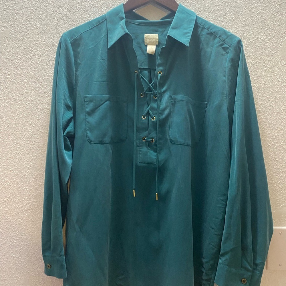Chicos Blouse Tunic Top‎ Size 2/Large Green laced Long Sleeves V Neck